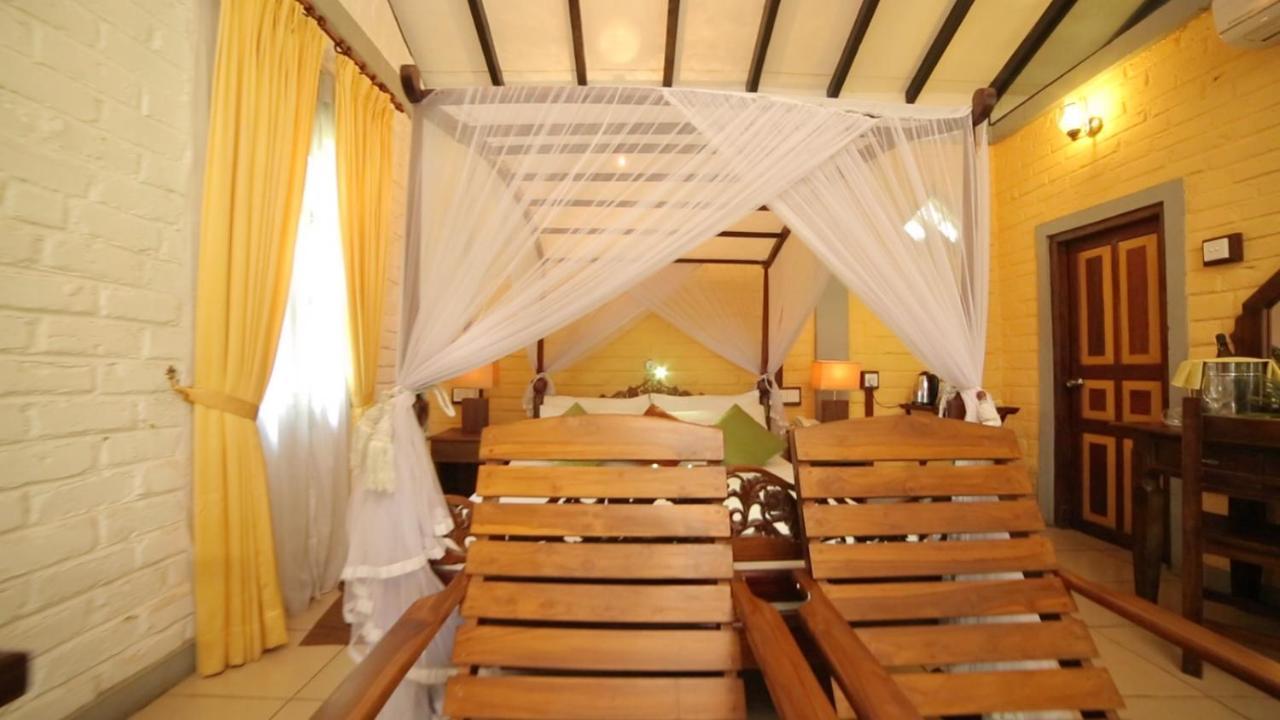 Lake Serenity Resort & Spa Kuruwita 外观 照片